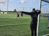 Training van S.K.N.W.K. JO19-1 van donderdag 22 mei 2025 (20/68)